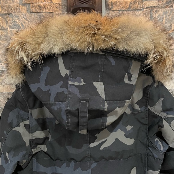 CANADA GOOSE Black Label Shelburne Parka Size S in Camouflage. - Picture 3 of 13